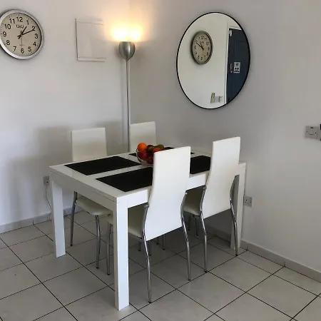 Διαμέρισμα Limnaria Gardens Πάφος