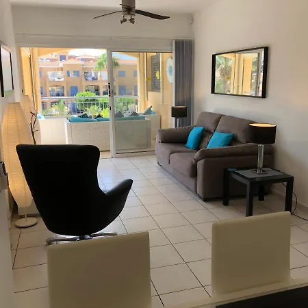 Διαμέρισμα Limnaria Gardens *